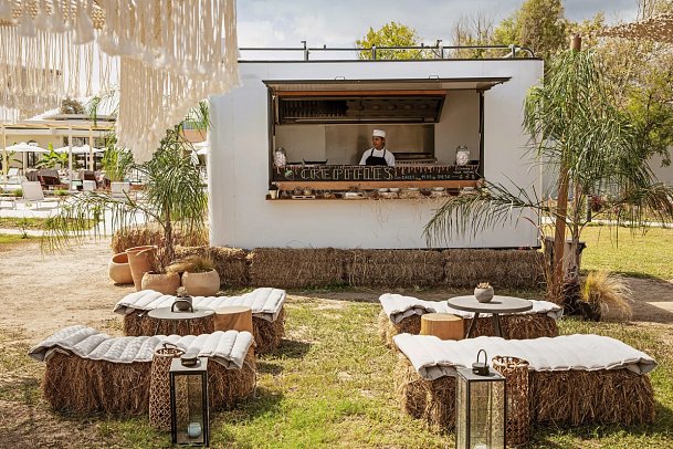 Domes Aulus Zante, Autograph Collection