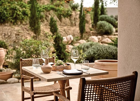 Pierros Verde Private Suites