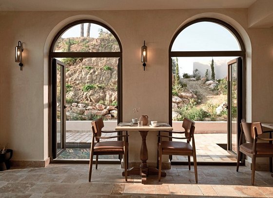Pierros Verde Private Suites
