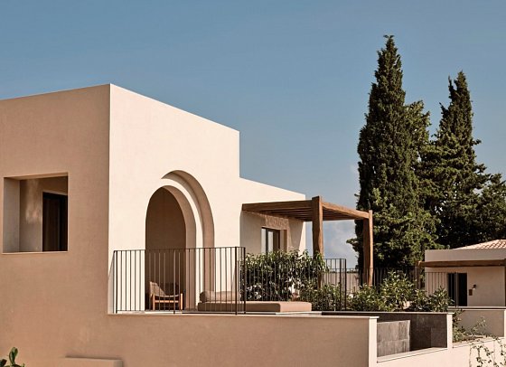 Pierros Verde Private Suites - Wohnbeispiel Superior Suite mit Privatpool (Zimmercodierung WS1)