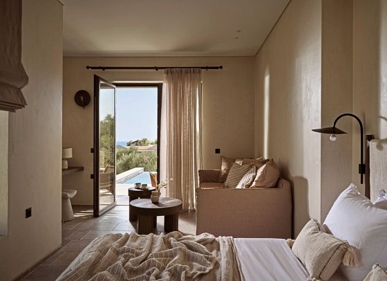 Pierros Verde Private Suites - Wohnbeispiel Suite Superior Private Pool Meerblick (Zimmercodierung WS1)