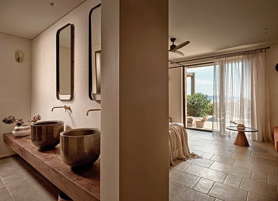 Pierros Verde Private Suites - Wohnbeispiel Superior Suite mit Privatpool (Zimmercodierung WS1)