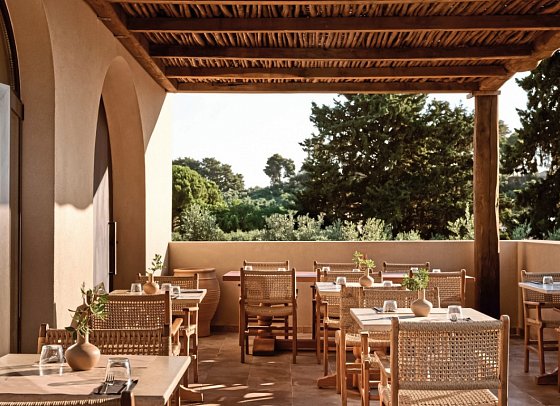 Pierros Verde Private Suites