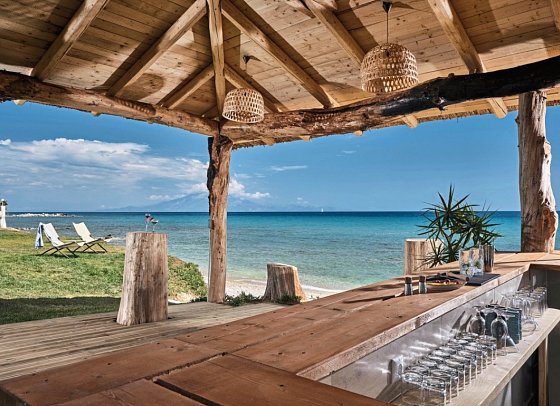 Cavo Orient Beach Hotel