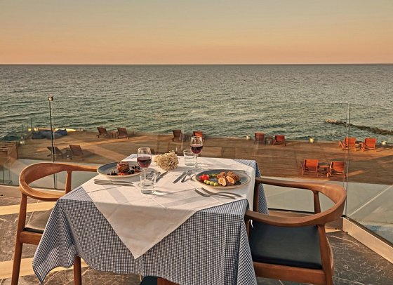 Cavo Orient Beach Hotel