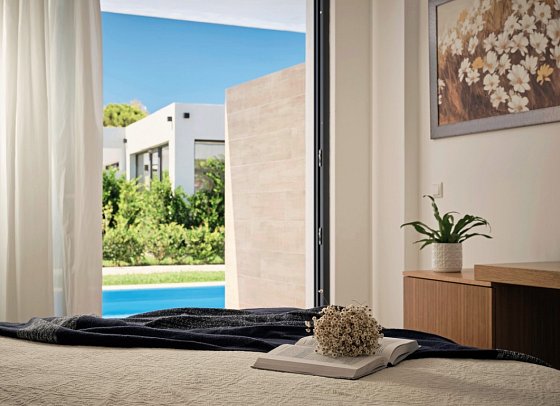 Cavo Orient Beach Hotel - Wohnbeispiel Doppelzimmer Superior Swim Up (Zimmercodierung DSQ)