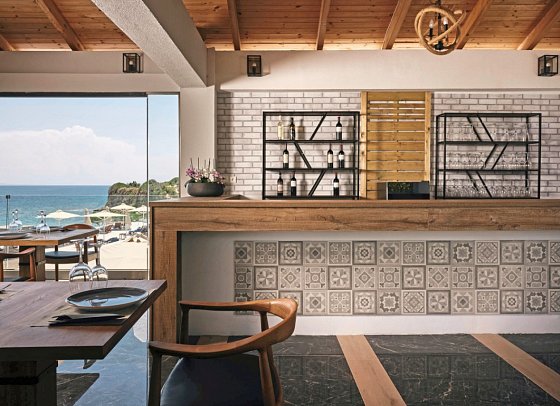 Cavo Orient Beach Hotel