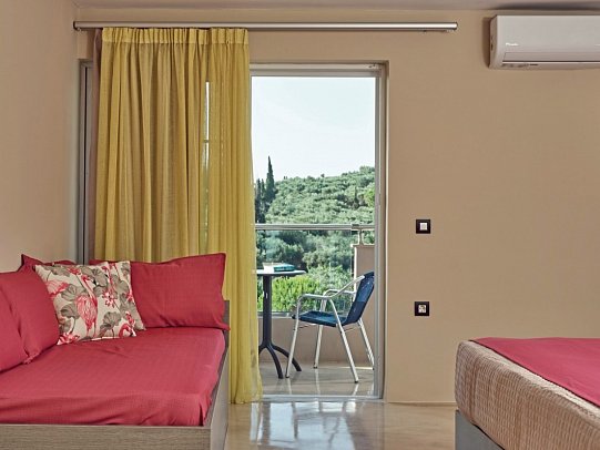 Koukounaria Hotel & Suites - Wohnbeispiel Familienzimmer (Zimmercodierung FB1)