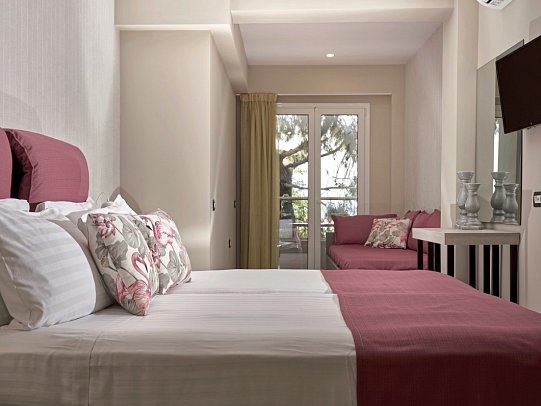 Koukounaria Hotel & Suites - Wohnbeispiel Doppelzimmer Stylish (Zimmercodierung DB2)