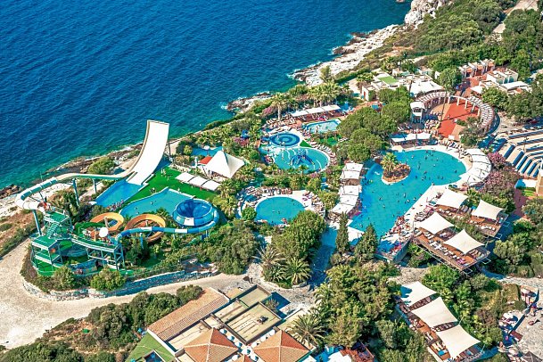 Pine Bay Holiday Resort