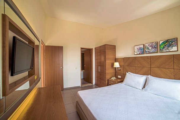 Pine Bay Holiday Resort - Wohnbeispiel Juniorsuite Club (Zimmercodierung JL1)