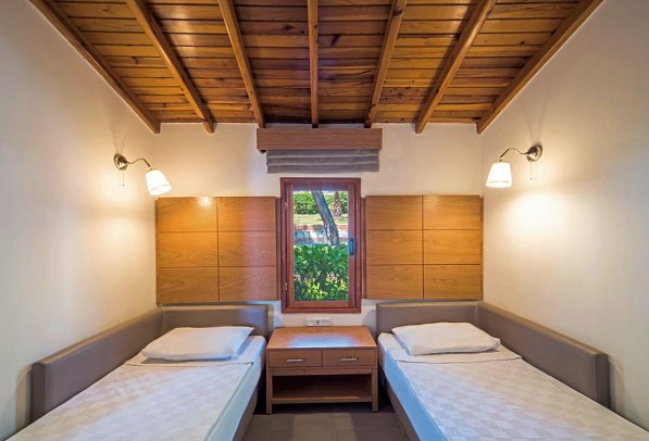 Pine Bay Holiday Resort - Wohnbeispiel Familienzimmer Club (Zimmercodierung FL1)