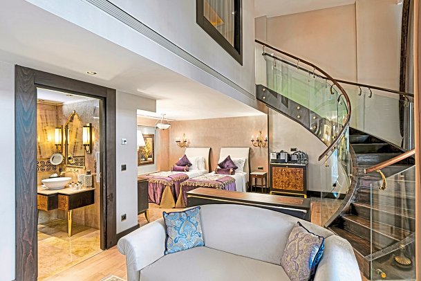 Titanic Mardan Palace - Wohnbeispiel Pool Duplex Suite