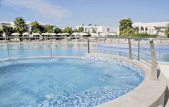 Riva Marina Resort