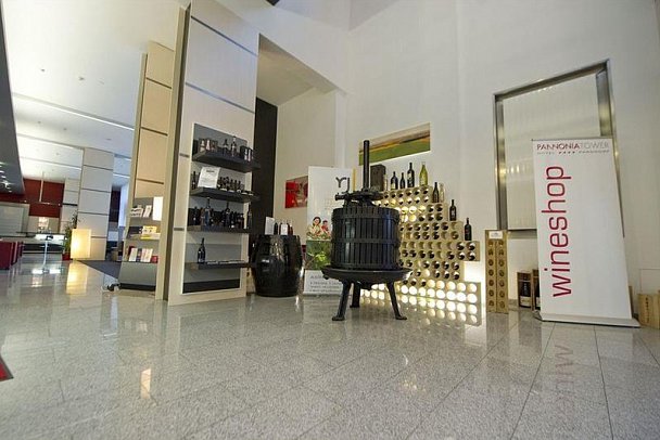 Pannonia Tower Hotel