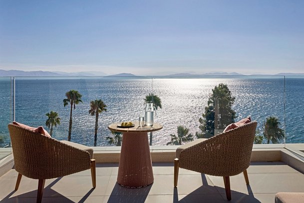 Avali, Mar-Bella Collection - Wohnbeispiel Rooftop Junior Suite Front Sea View (Zimmercodierung JBO)