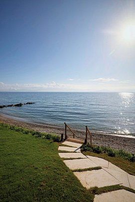 Avali, Mar-Bella Collection