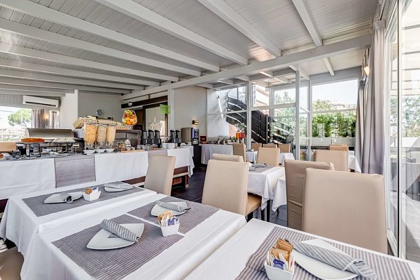 Best Western Cinemusic Hotel