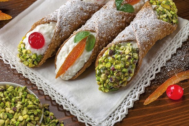 Autotour Kulinarisches Sizilien mit Wein und Köstlichkeiten - luxuriös erfahren - Cannoli