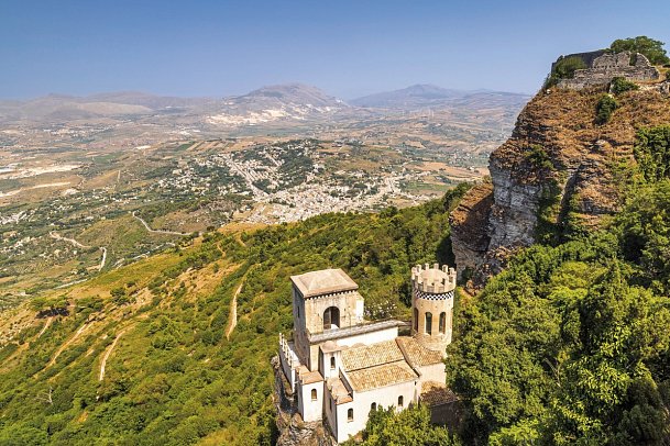 Autotour Kulinarisches Sizilien mit Wein und Köstlichkeiten - luxuriös erfahren - Erice