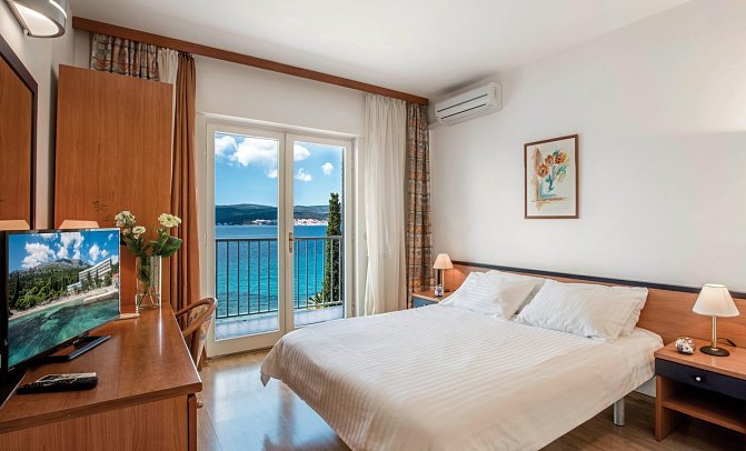 Orsan Maradiso Hotel by Aminess - Wohnbeispiel Doppelzimmer Komfort Meerblick (Zimmercodierung DFM)