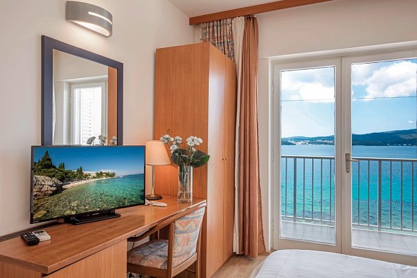 Orsan Maradiso Hotel by Aminess - Wohnbeispiel Doppelzimmer Komfort Meerblick (Zimmercodierung DFM)