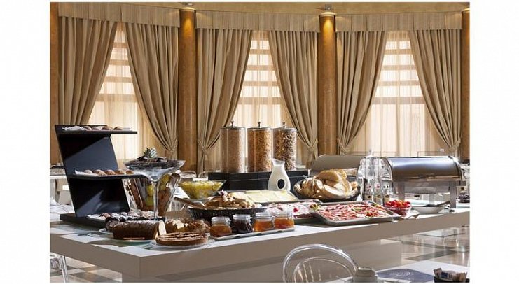 TH Roma - Carpegna Palace Hotel