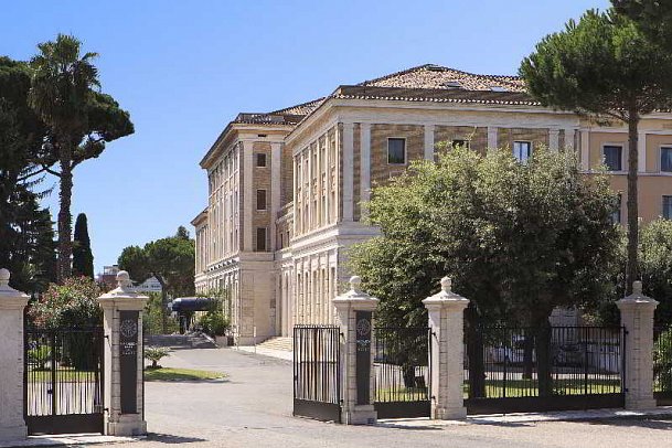 TH Roma - Carpegna Palace Hotel