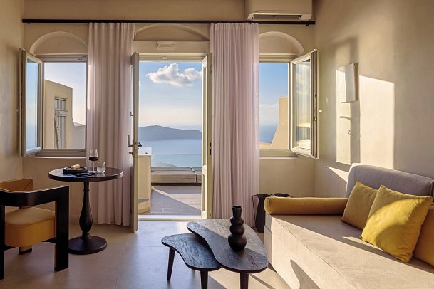 Andromeda Villas & Spa Resort - Wohnbeispiel Suite Sea View VIP with outdoor Jacuzzi (Zimmercodierung WBM)