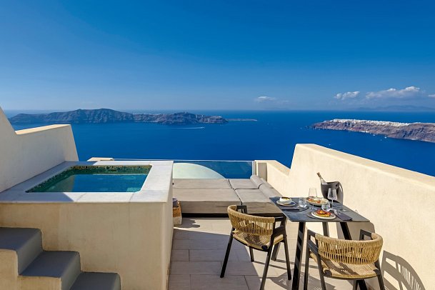 Andromeda Villas & Spa Resort - Wohnbeispiel Suite Sea View VIP with outdoor Jacuzzi (Zimmercodierung WBM)