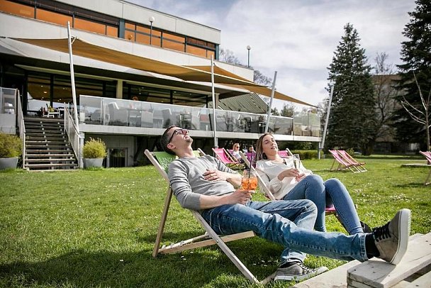 ARCOTEL Nike