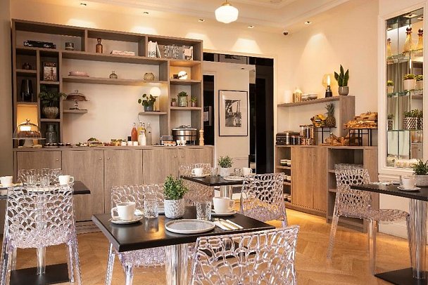 First Hotel Paris Tour Eiffel