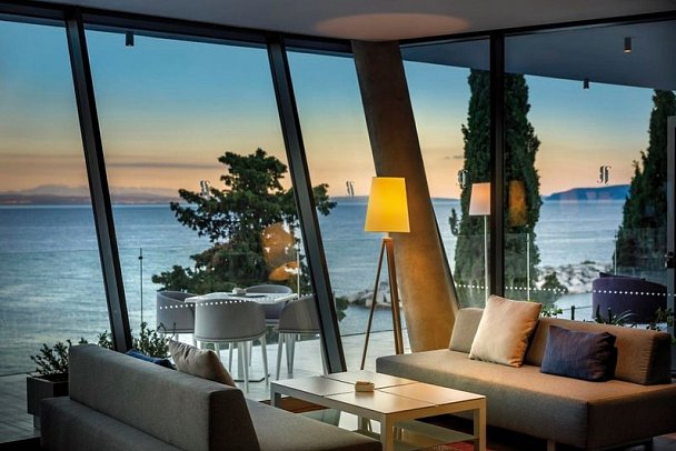Hotel I'i'i