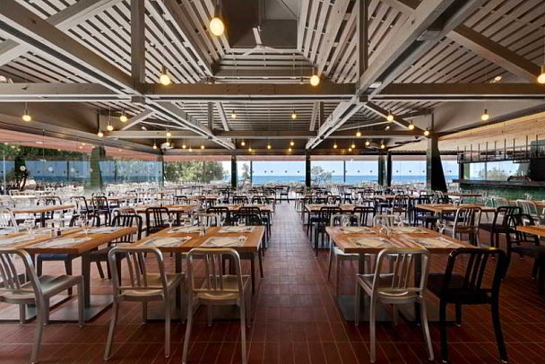 Maistra Select Amarin Resort