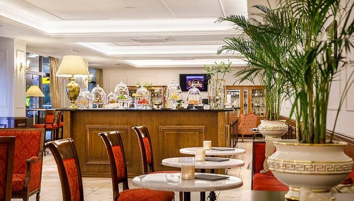Hotel Palace Bellevue