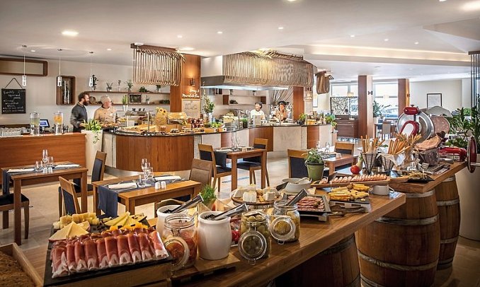 Valamar Riviera Hotel & Residence
