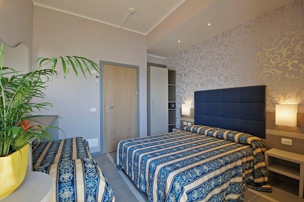 Club Hotel Bikini & Tropicana - Wohnbeispiel Familienzimmer Standard Bikini (Zimmercodierung FG1)