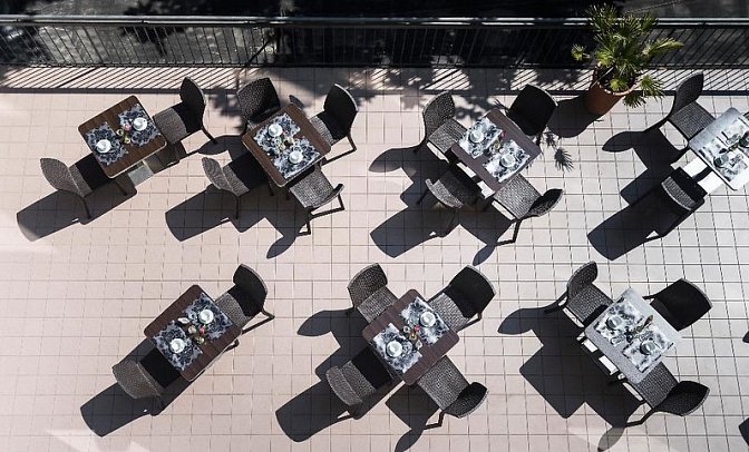 Club Meeting Hotel