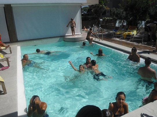 Select Suites & Spa
