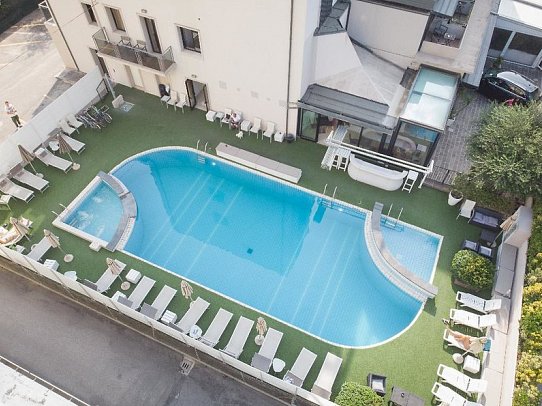 Ferretti Beach Hotel