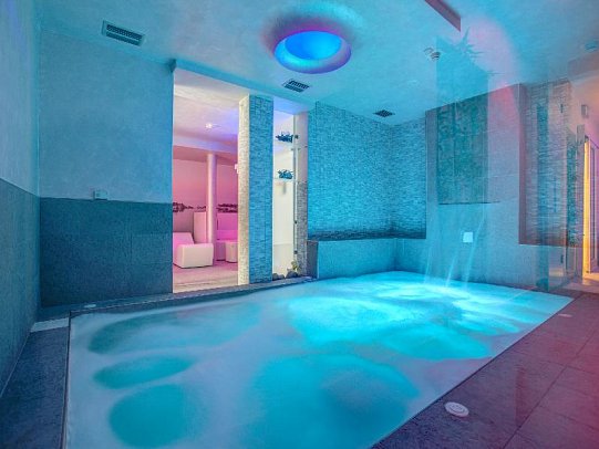 Ferretti Beach Hotel