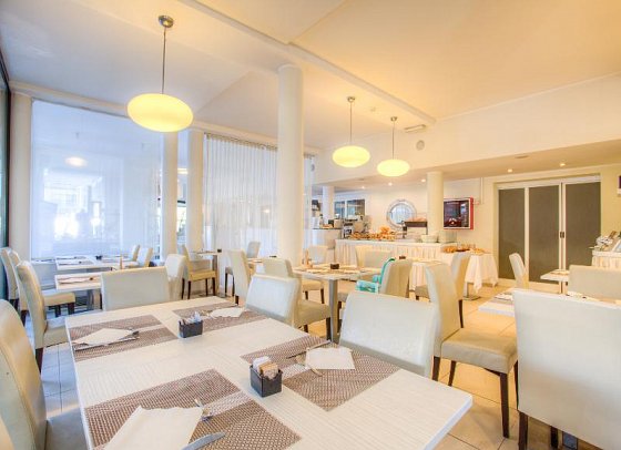 Ferretti Beach Hotel