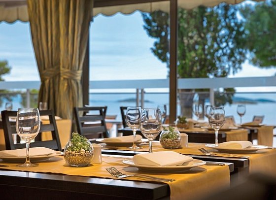Aminess Grand Azur Hotel