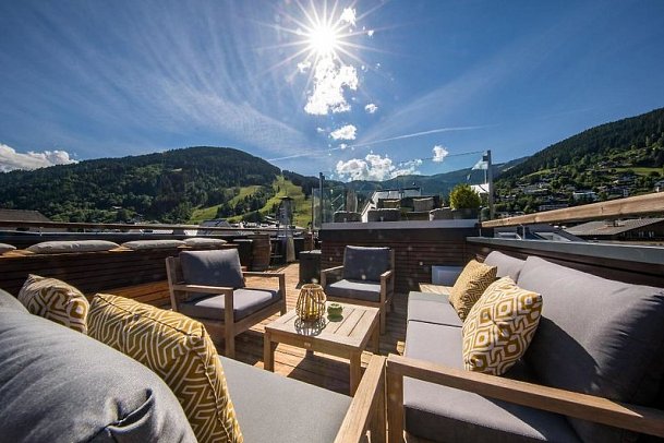 Two Timez Boutique Hotel