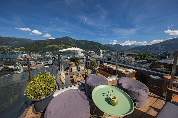 Two Timez Boutique Hotel