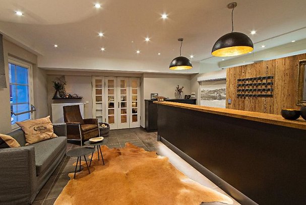 Two Timez Boutique Hotel