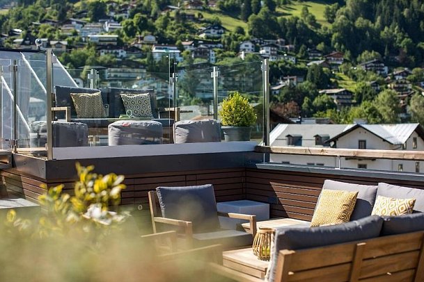 Two Timez Boutique Hotel