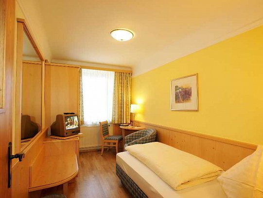 Hotel Lebzelter