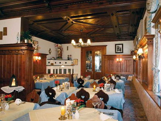 Hotel Lebzelter