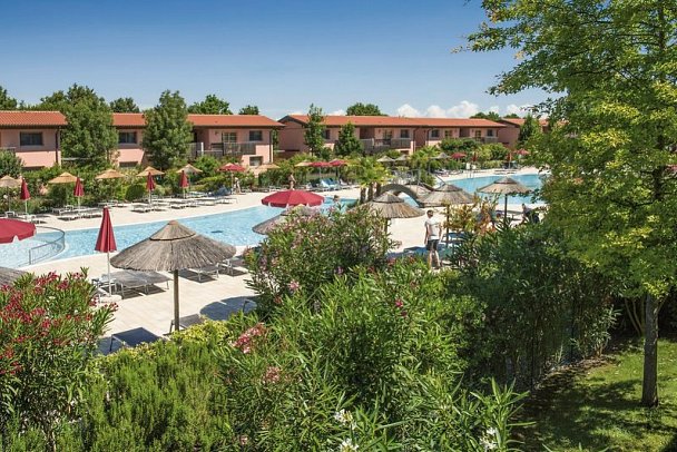 Green Village Resort Hotel & Aparthotel